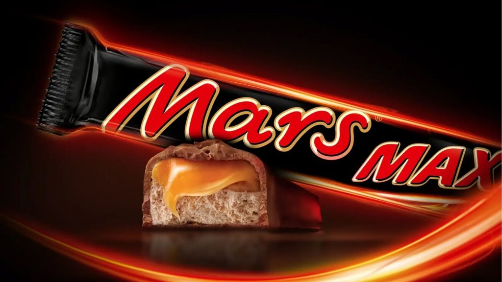 Confectionery packer at the Mars factory in Veghel (Netherlands)
