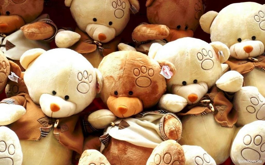 Toy packer in Latvia (Jelgava)