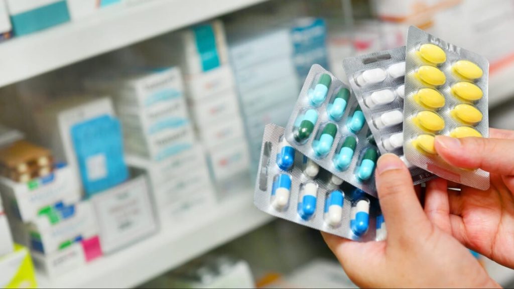 Medicine packer for a warehouse in Finland (Turku)