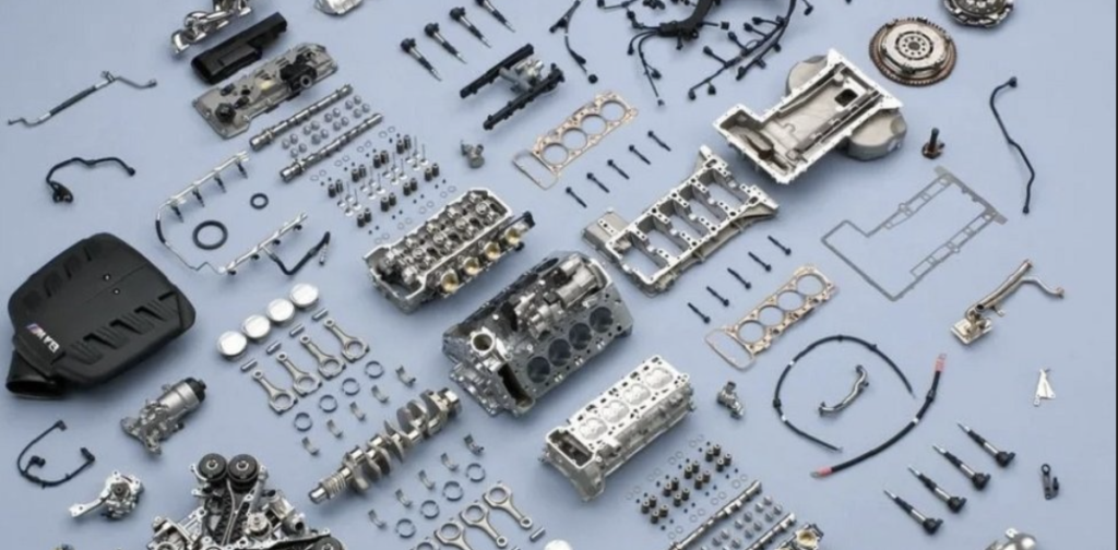 Small auto parts packer in Italy (Turin)