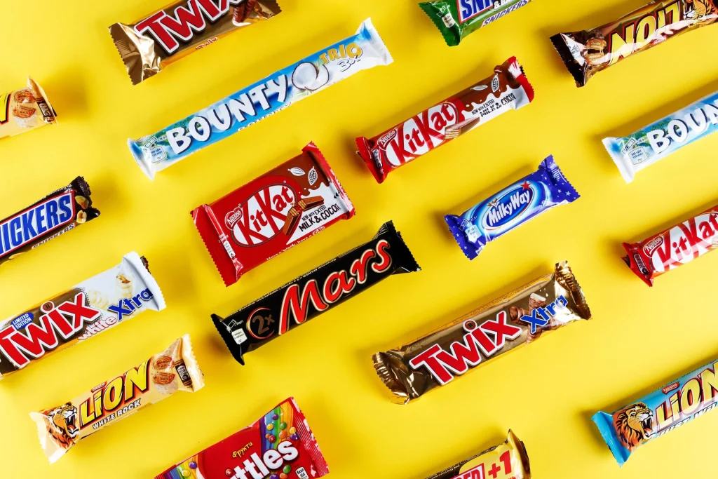 Chocolate bar packer for a warehouse in Wrocław (Poland)